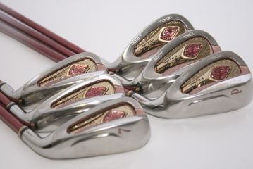 XXIO Prime Royal Edition 3 Eisensatz 7,8,9,P,A,S Ladies Graphit