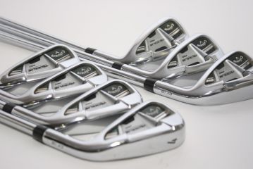 Callaway Rogue Pro Eisensatz 4-PW Stiff Stahl -0.5 Inch